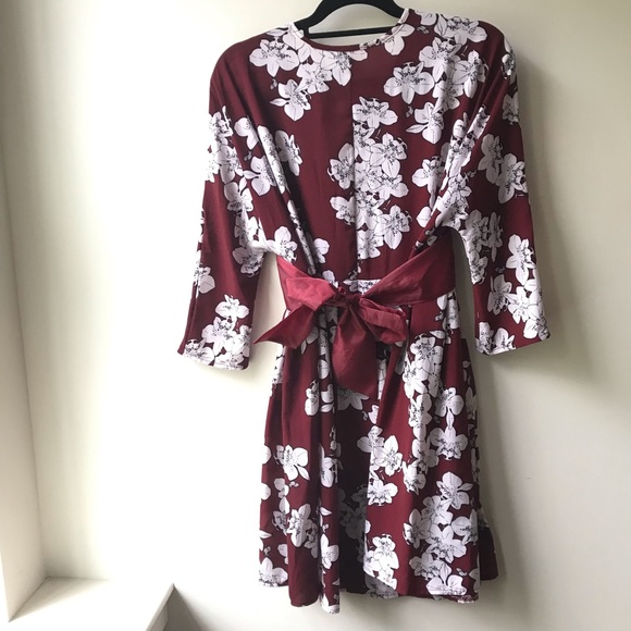 Dress - Picture 2 of 7